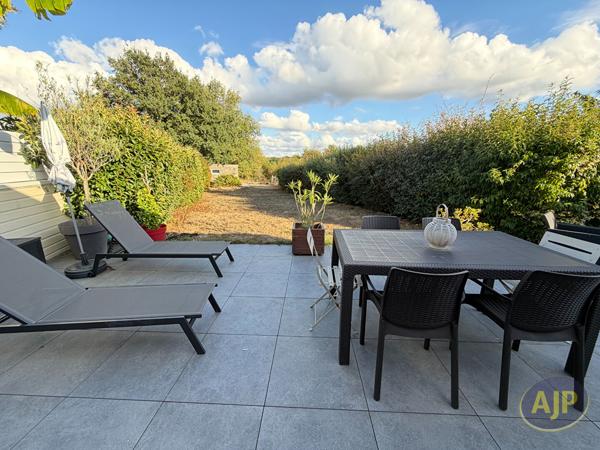 Maison à vendre Sautron - 6 pièces, 120m² avec 4 chambre(s) à 400 000€ - AJP Immobilier Sautron