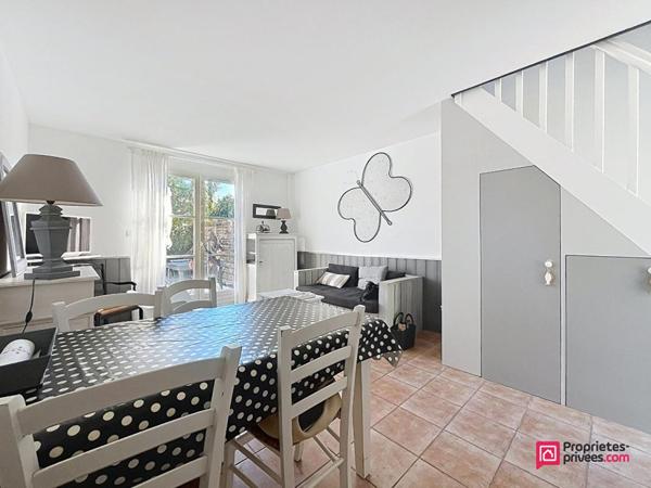 ARS EN RE - MAISON 2 CHAMBRES 40m2 AVEC JARDINET, PISCINE ET STATIONNEMENT