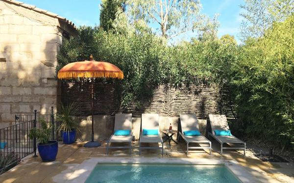 Maison à vendre    28 pièces •  Uzès