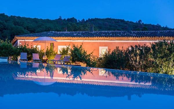 Maison à vendre    28 pièces •  Uzès