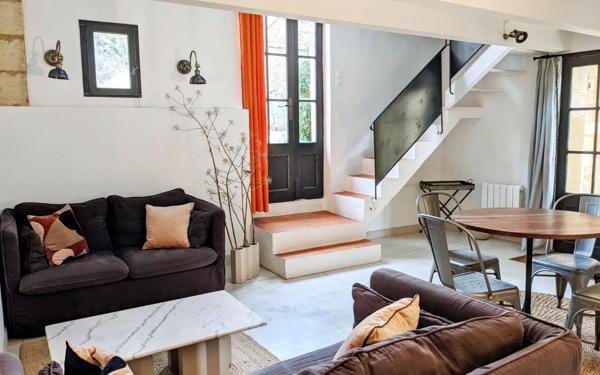 Maison à vendre    28 pièces •  Uzès