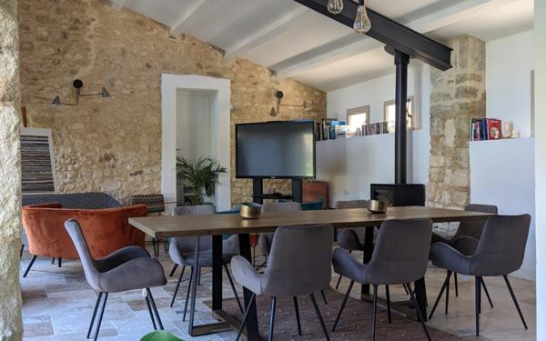 Maison à vendre    28 pièces •  Uzès