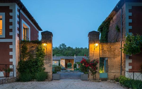 Maison à vendre    28 pièces •  Uzès