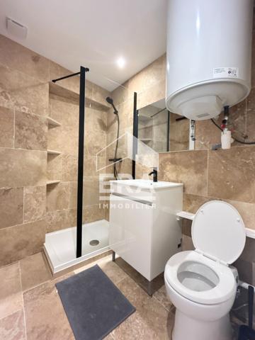 A VENDRE 84120 PERTUIS CENTRE VILLE APPARTEMENT TYPE 2 PIECES AVEC COUR