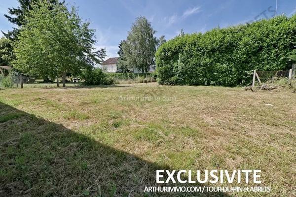 Vente                                                      Maison
                        
                     4 pièces                      99 m2                     à La Tour-du-Pin