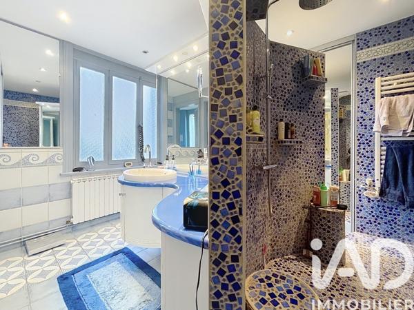 Maison à vendre 9 pièces 239 m² Douai