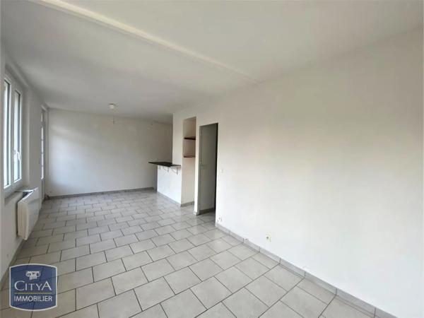 Maison à louer 3 pièces 65.95m² Fontaine-de-Vaucluse (84800)