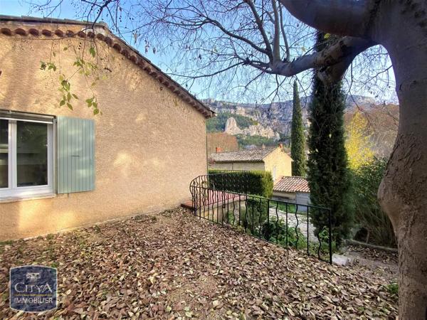 Maison à louer 3 pièces 65.95m² Fontaine-de-Vaucluse (84800)