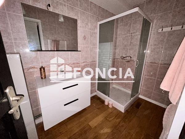 Location Appartement 3 pièces 66.5 m² - 17 RUE ROVIGO Sedan 08200