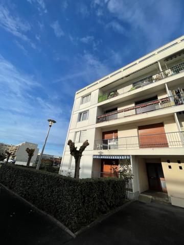 Appartement T4 Loué - Traversant avec Exterieur et Garage