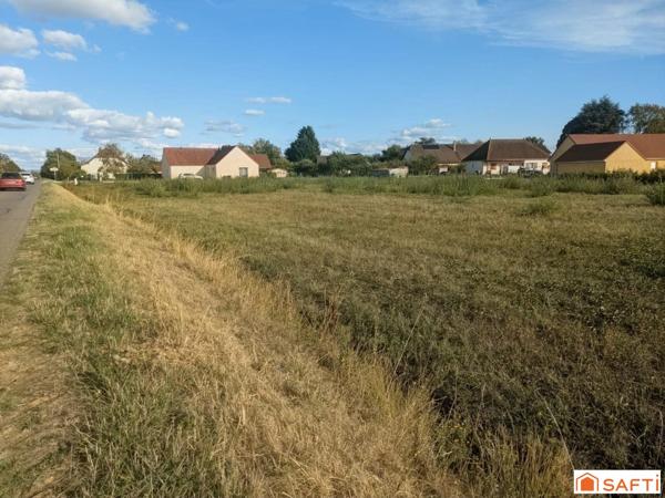 terrain constructible de 4532 m²