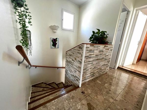 Maison à vendre    5 pièces •  Cagnes-sur-Mer