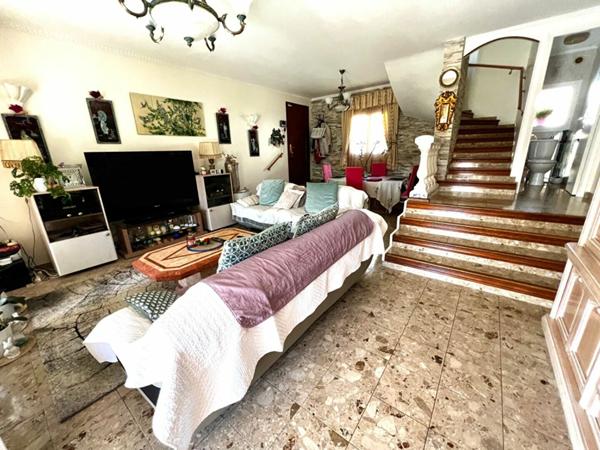 Maison à vendre    5 pièces •  Cagnes-sur-Mer