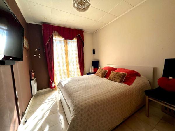 Maison à vendre    5 pièces •  Cagnes-sur-Mer