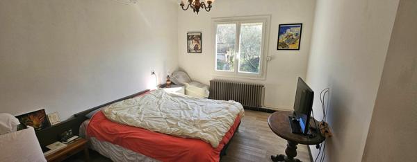 Maison à vendre    6 pièces • 185 m2 Marseille 11