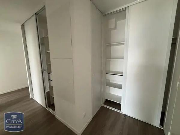 Appartement à louer 3 pièces 60.9m² Nantes (44300)
