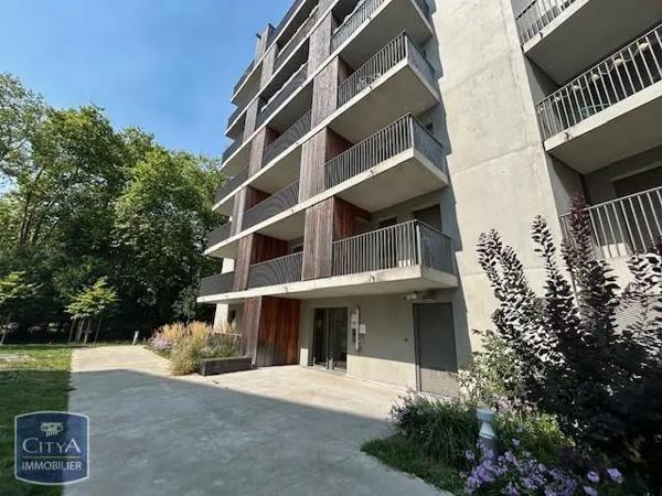 Appartement à louer 3 pièces 60.9m² Nantes (44300)