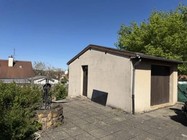 COQUETTE MAISON MITOYENNE HABITABLE SUR 2 NIVEAUX