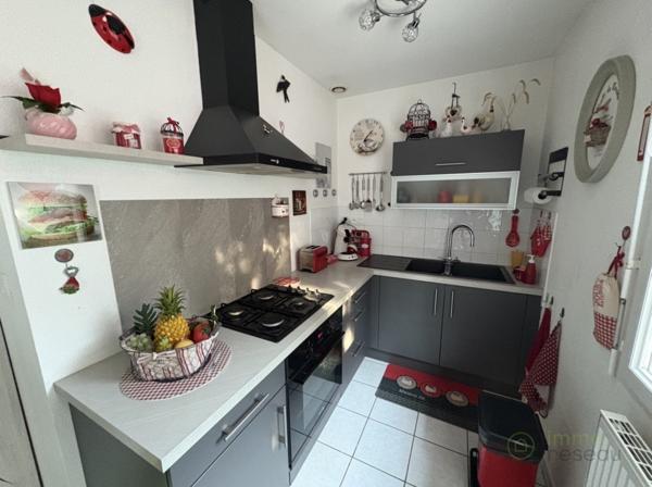Appartement à SAINT DONAT SUR L'HERBASSE (26260)