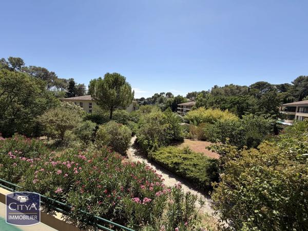 Appartement à vendre 7 pièces 169.9m² Nîmes (30900)