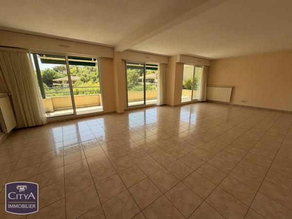 Appartement à vendre 7 pièces 169.9m² Nîmes (30900)