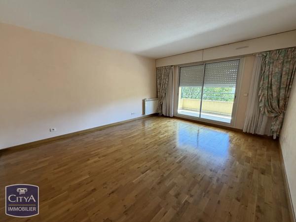Appartement à vendre 7 pièces 169.9m² Nîmes (30900)