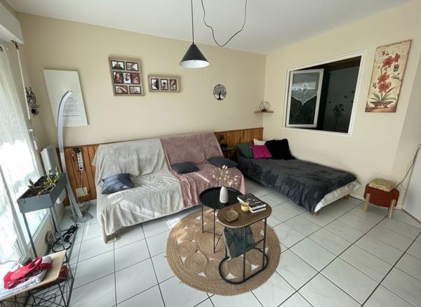 Studio avec coin nuit à Socoa - loué meublé étudiant ou contrat alternance 10 mois maximum