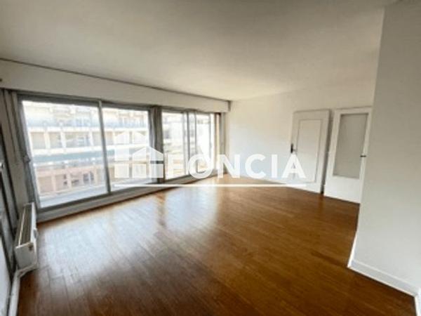 Location Appartement 3 pièces 80.65 m² - 140 RUE HOUDAN Sceaux 92330