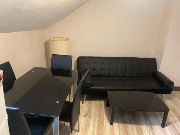Location
                Appartement23 m² - 2 Pièces -
                    OYONNAX (1100)