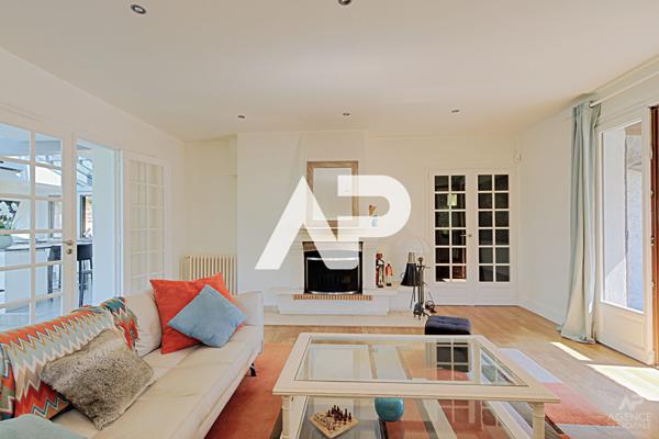 Maison Rueil Malmaison 10 pièce(s) 270 m2 €2 095 000 ** - Référence 19799