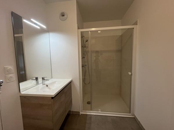 Appartement à louer 650 € CC Douarnenez 2 p 42 m² DPE B
