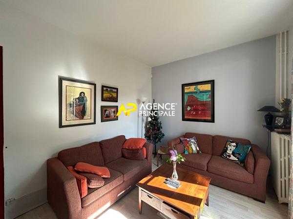 Maison 5 pièce(s) 90 m2 €450 000 ** - Référence 4357