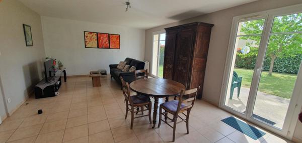 Maison 3 chambres - au calme et proximité immédiate écoles et commerces