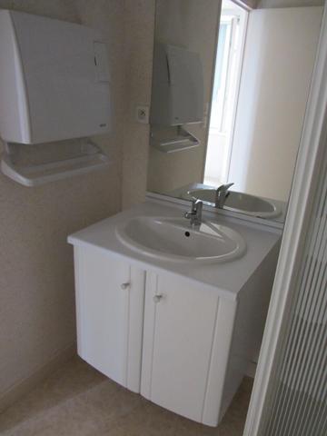 Appartement * 1 Pièces * 27 M² * 19200 Ussel * 351  € * 30  € * 381  €