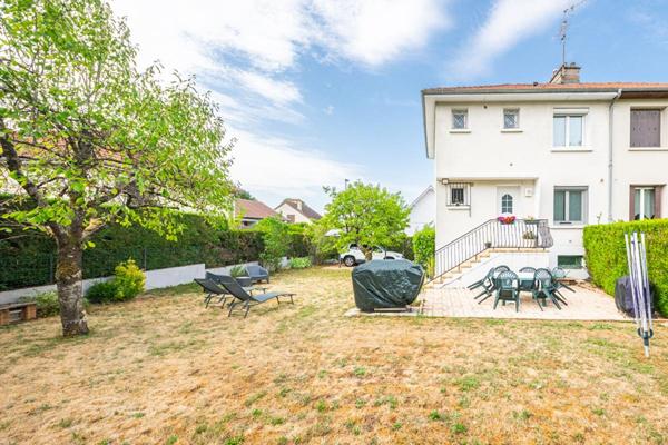 Neuilly-Crimolois - Maison T4 sur sous-sol complet avec jardin clos