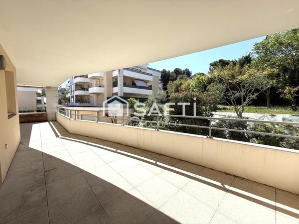 T4 récent avec terrasse 30 m² + parking – Lumineux et moderne