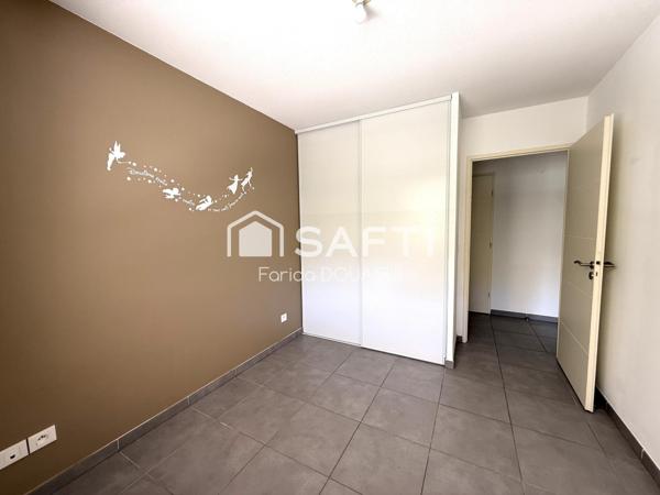 T4 récent avec terrasse 30 m² + parking – Lumineux et moderne