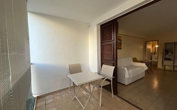 Appartement à louer    1 pièce • 29,54 m2 Schoelcher