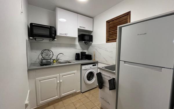 Appartement à louer    1 pièce • 29,54 m2 Schoelcher