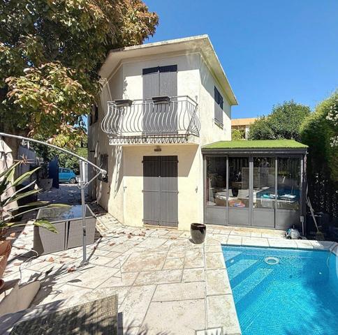 Antibes : Rare , maison, 2 chambres, piscine