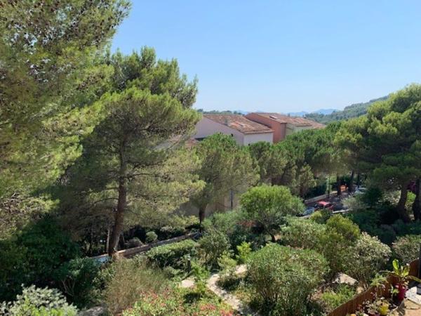 MOUGINS LE HAUT A LOUER 3 PIECES