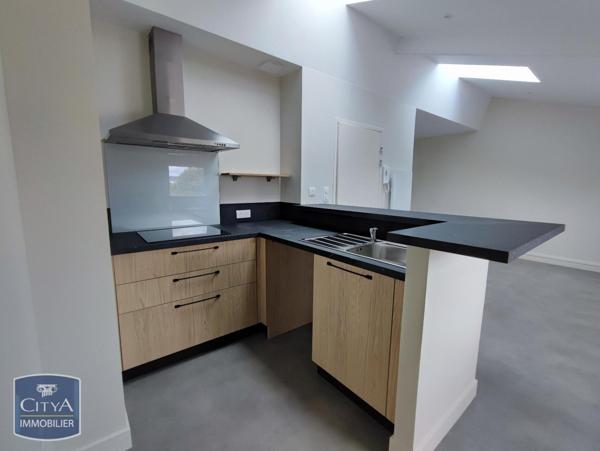 Appartement à louer 2 pièces 59.96m²