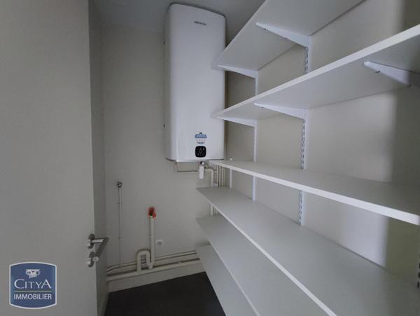 Appartement à louer 2 pièces 59.96m²