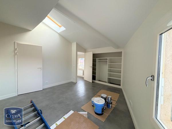 Appartement à louer 2 pièces 59.96m²