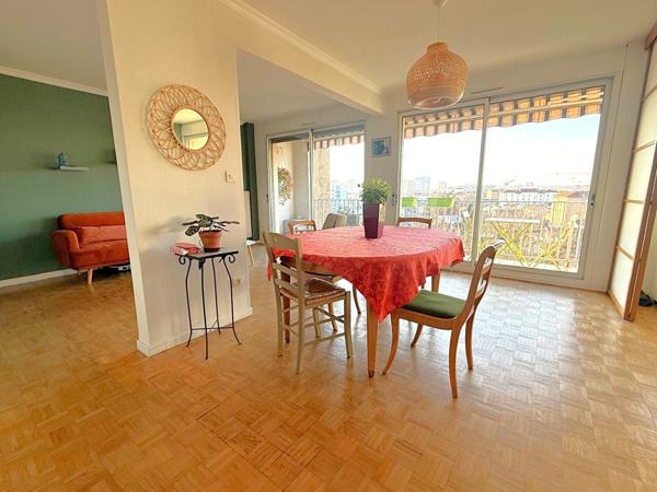 Appartement Villeurbanne 3 pièce(s) 74.51 m2