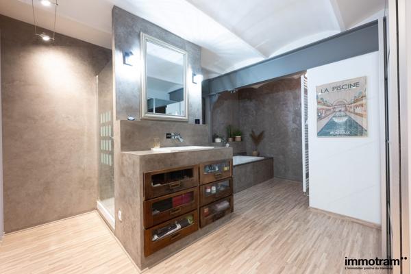 Vente Loft 141m 2 - 3 chambre(s) - Roubaix, Hôpital Victor Provo • Réf. VA27340