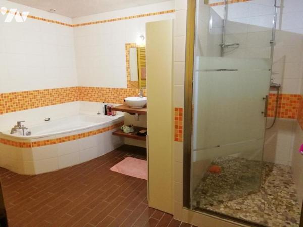 THORAISE MAISON DE VILLAGE