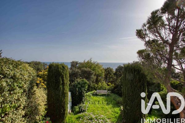 Maison à vendre 4 pièces 158 m² Saint-Raphaël