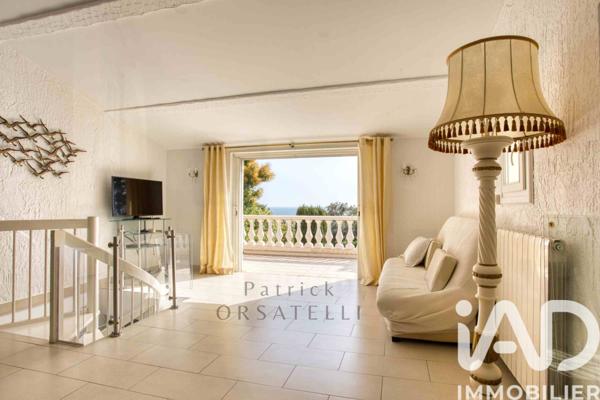 Maison à vendre 4 pièces 158 m² Saint-Raphaël