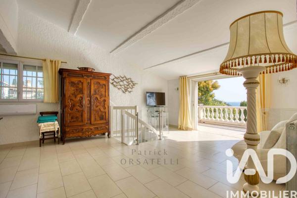 Maison à vendre 4 pièces 158 m² Saint-Raphaël